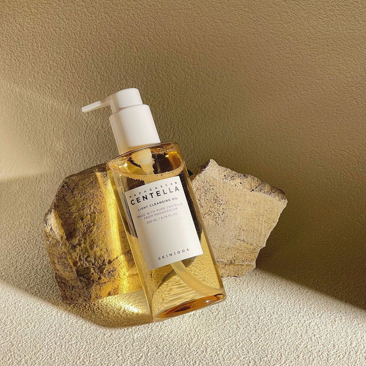 Madagascar Centella Light Cleansing Oil